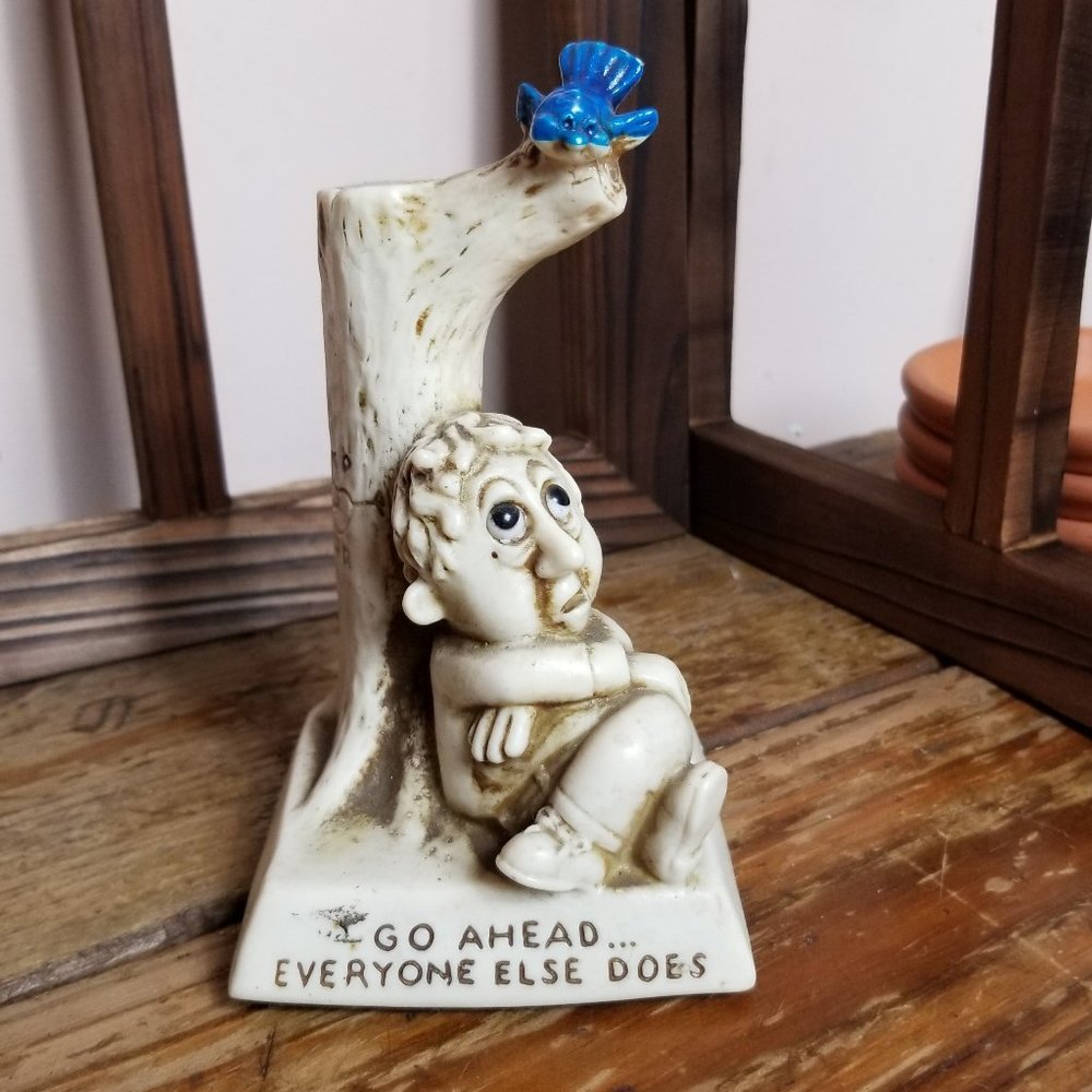 Vintage 1968 Russ Berries Co's Go Ahead ... Everyone Else Does Figurine 5.5"